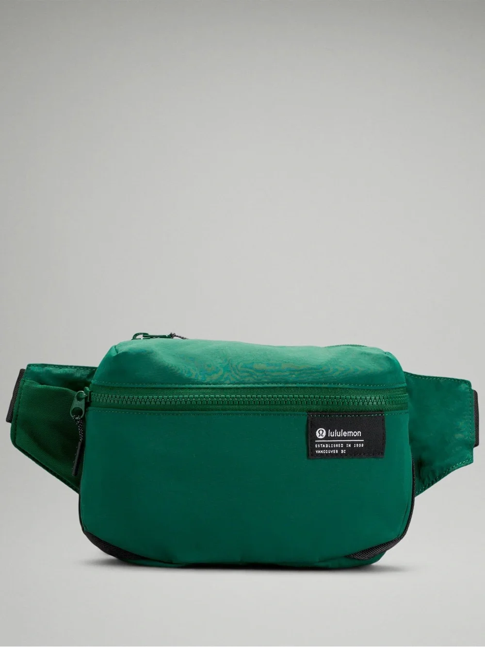 Lululemon clean lines green belt bag